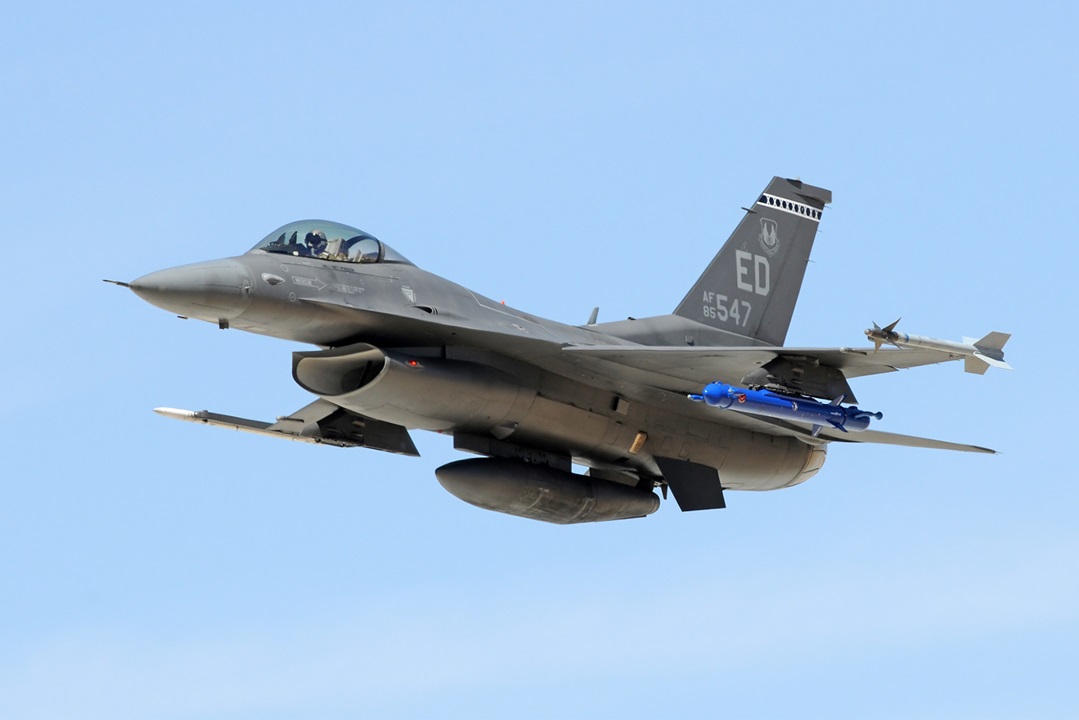 F-16