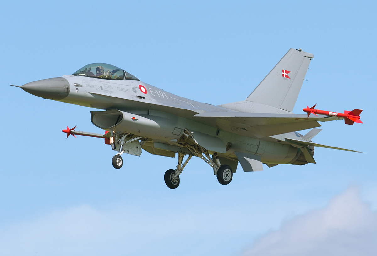 F-16